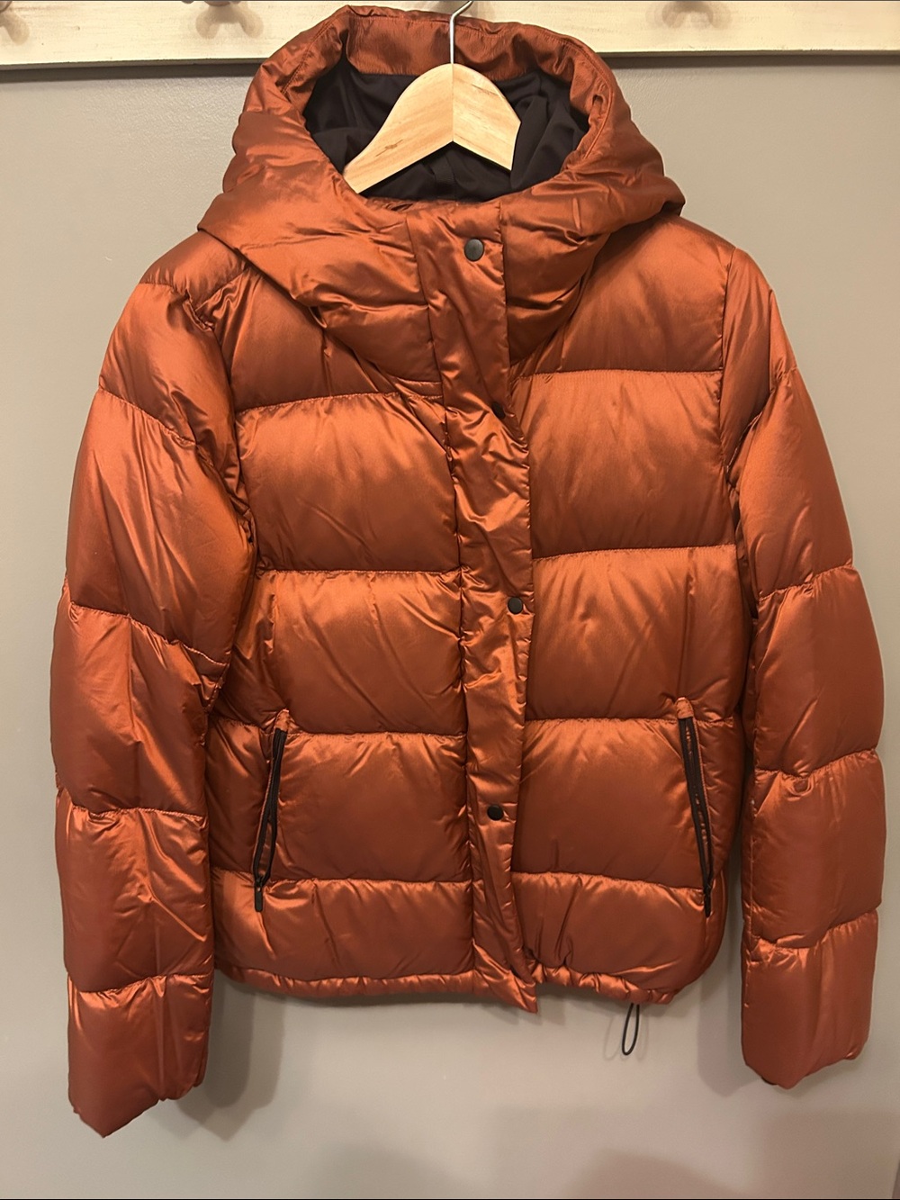 lululemon athletica Hooded Puffer Jacket in Copper Orange